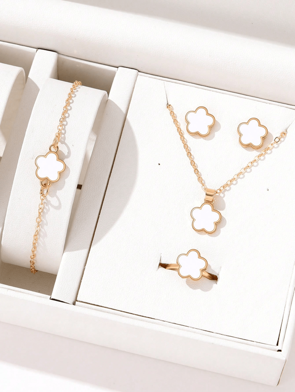 Set de 5 piezas de joyas de mujer con diseño elegante de trébol de cuatro hojas que incluye pulsera, collar, aretes, pulsera y anillo para uso diario, perfecto como regalo para San Valentín, mamá, madre, Día de la Madre