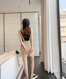 Mono Overol de Mezclilla con parche y bolsillos- Diseño chic y moderno - Albaricoque - Ver 5