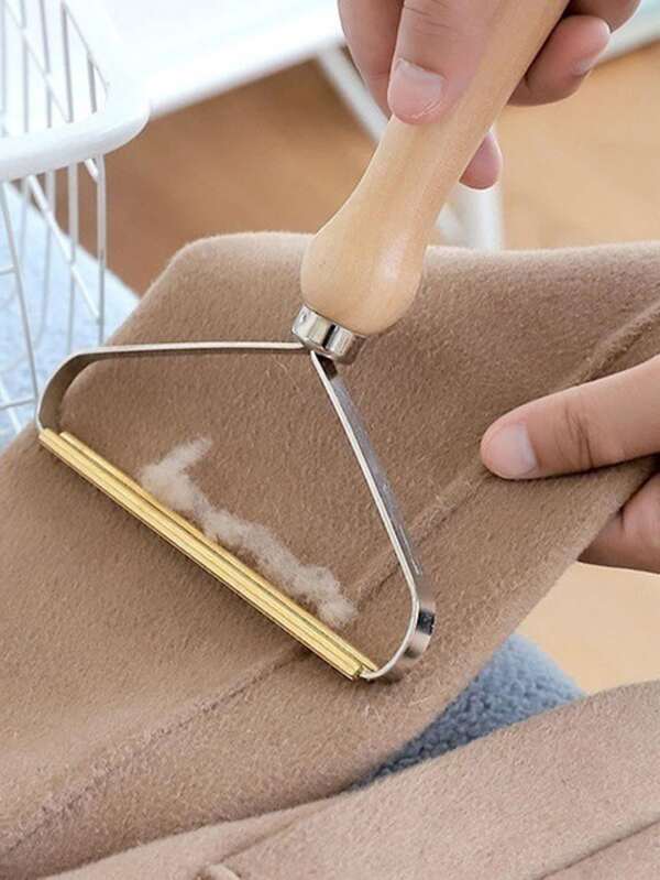1pc Random Pattern Pet Grooming Tool Wooden Handle Brush, Efficient Handheld Fabric Shaver, Lint Remover For Wool, Cashmere, Knitted Fabrics - Durable Portable Double-Sided Clothes Defuzzer