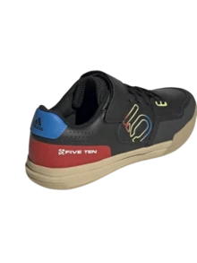 Adidas HELLCAT - Black - View 3