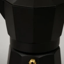 Cafetera Moka Italiana de Aluminio para Cocina de Gas y Eléctrica – Mango Anticalor y Válvula de  – Disponible en 1, 3,6,9 y 12 Tazas - Negro - Ver 2