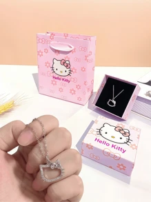 Sanrio 1pc Sanrio Hello Kitty Deluxe Jewelry Storage Gift Box. Sua aparência é requintada e pode ser usada para embrulhar colares, anéis, brincos e acessórios. É adequado para festas, festivais, cenários de propostas e é um excelente presente para amigos, exalando charme e uma vibração.