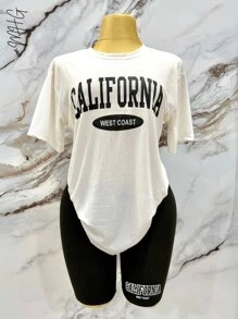 Conjunto Deportivo para Mujer de dos piezas con short ajustado y estampado letras blanco CALIFORNIA WEST COAST y top tipo oversize con cuello redondo y hombros caidos con manga corta con estampado grafico frontal CALIFORNIA WEST COAST, ideal para ejercicio, uso diario, calle, salida con amigos y mas. Casual, comodo y fresco para primavera y verano