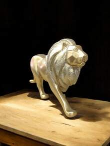 Large Lion Resin Ornament 22cm - Amarillo - Ver 2