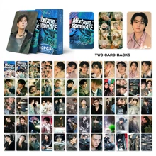 Banpresto Confezione regalo contenente 60 carte LOMO e 32 adesivi, carte fotografiche HD, accessori per fotoripresa, ideale come regalo di Natale