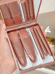 5er-Set tragbare Makeup Pinsel mit Spiegel, Makeup Pinsel Set in Verpackung, multifunktionaler Puder Pinsel, Rouge Pinsel mit Spiegelbox, Mini multifunktionaler Puder Pinsel, Foundation Pinsel, Lidschatten Pinsel, Blending Pinsel für Schönheitstools (unterschiedliche Chargen haben leichte Farbvariationen)