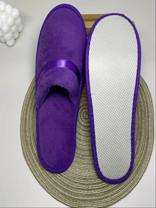 4pcs/Set Disposable Coral Fleece Slippers, Thickened, Anti-Slip EVA Sole, Random Color & Style, For Hotel, Travel, Guest, Party, Camping