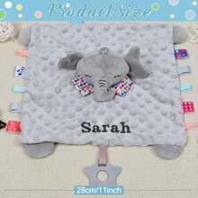 [التطريز المخصص] 1 قطعة بطانية طفل مخصصة، بطانية دمية طفل وثيرة وجذابة، سلاح طفل للعرق، هدية مخصصة ذات معنى، بطانية متعددة الوظائف عملية وناعمة ومريحة، مناسبة لعيد الطفل، عيد الميلاد، شكرسغيفينغ، هدية مثالية للأطفال والأصدقاء والصديقات