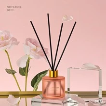 1 pezzo, Deodorante per ambiente da 50ml con 5 bastoncini profumati, adatto per eliminare gli odori in bagno, profumare la camera da letto, decorazione della casa, bottiglia in vetro, forma rettangolare, senza piume, profumo di oli essenziali di lunga durata, ideale per eliminare gli odori, regalo di San Valentino, aromaterapia, diffusore, fragranza per la casa, rinfrescatore di casa