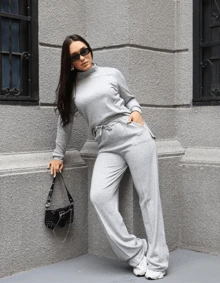Conjunto Feminino Moletom Lanzinha Blusa Manga Longa e Calça Comprida Rouoa de Frio Moda Inverno Casual Fofo elegante