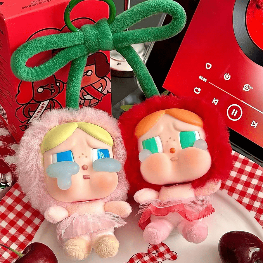 Nueva figura de colección en caja ciega de llavero de decoración en cerámica con muñeca llorona Cherry de la serie "Teardrop de Amor" CRYBABY