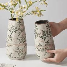 1pc Handmade Rustic Ceramic Vase, High Color Value Ins Style Fresh And Simple Scandinavian Style Compound Ditsy Flowers Ice Crackle Glazed Ceramic Vase