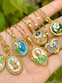 1 Pezzo di collana con pendente vintage con fiori smaltati e accenti irregolari di perle per donne, catena placcata oro 18 carati in rame, regalo per la festa della mamma, regalo per insegnanti, regalo di laurea, collana boema da spiaggia per viaggi estivi e festival, ispirata al giardino di Monet, adatta per feste quotidiane, accessori rave/ballo di fine anno, gioielleria oro giallo