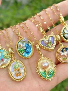1 Pezzo di collana con pendente vintage con fiori smaltati e accenti irregolari di perle per donne, catena placcata oro 18 carati in rame, regalo per la festa della mamma, regalo per insegnanti, regalo di laurea, collana boema da spiaggia per viaggi estivi e festival, ispirata al giardino di Monet, adatta per feste quotidiane, accessori rave/ballo di fine anno, gioielleria oro giallo