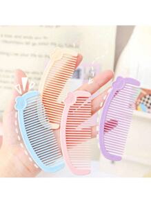 10pcs Cartoon Heart-Shaped Mini Comb, Portable Comb, Home Hair Brush, Gift Idea For Friends