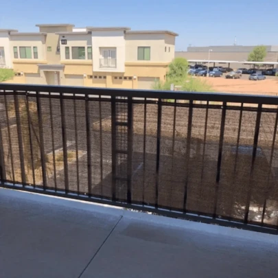 1件装高密度聚乙烯（HDPE）材质阳台隐私屏风围栏罩，防紫外线，耐候性强，户外防护围栏网，适用于阳台、走廊、门廊、露台、游泳池、后院等场所。