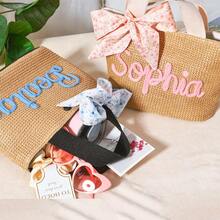 1 pieza Bolso de tela personalizado para damas, bolso de playa con decoración de cuerda personalizada, bolso con nombre, regalo para el Día de la Madre/Navidad/Cumpleaños, multiusos, gran capacidad, versátil, casual de negocios, para negocios/viajes/trabajo/oficina, útiles escolares, para adolescentes, estudiantes de secundaria, estudiantes universitarios, bolsos de hombro personalizados para mujeres, estilo casual callejero