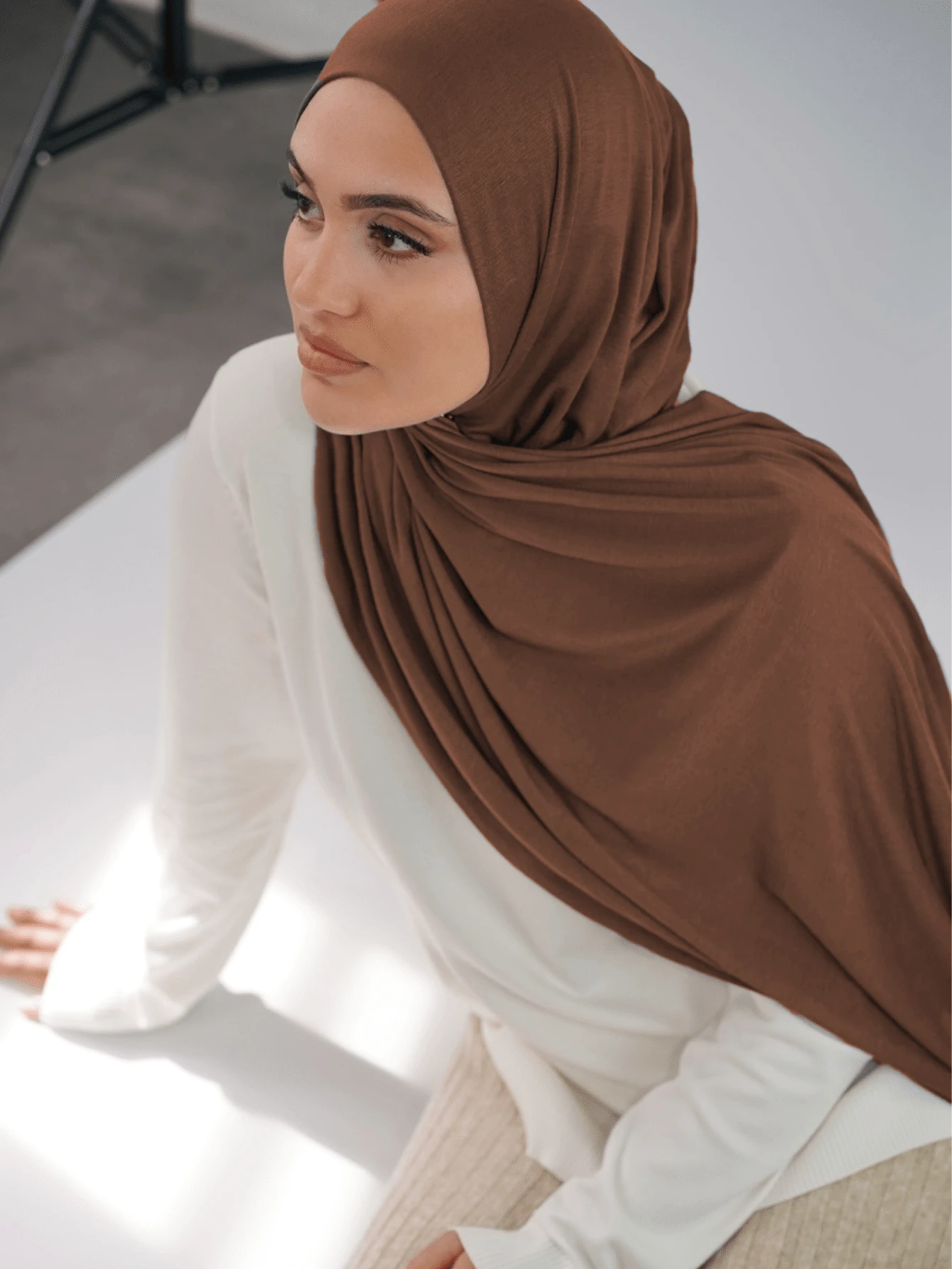 1 件新款大码针织盖头披肩柔软休闲纯色女士围巾 - 咖啡色 - 查看 1