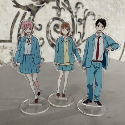 1 boîte d'anime Acrylic Stand de la jeunesse - Ornements d'anime, décorations de table et de maison, cadeau d'anniversaire parfait pour les amis, cadeau de rentrée scolaire
