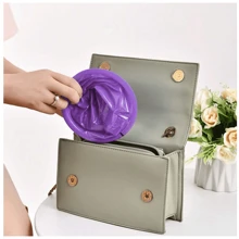 1pc /5pcs/ 10Pcs Disposable Vomit Bags, In-Car Garbage Bags, Portable Vomit Bags. Each Pack Has A Capacity Of 2000 Milliliters. They Are Of Medical Grade And Leak-Proof. They Are Suitable For Situations Of Nausea, Travel Motion Sickness, And Can Be Used In Cars, Airplanes, And Boats. They Are Also Applicable In Sports Scenarios.(Colors Are Random.)