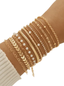 16pcs/12pcs/11pcs/9pcs Stylish Simple Classic Copper Braided & Snake Chain Layered Heart Charm Bracelet Set For Women, Birthday, Vacation, Party, Daily Outfit, Versatile. (Please Note There May Be Slight Color Difference Between Actual Product And Images Due To Lighting And Angle During Photography)