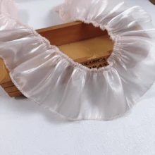 1 件珍珠光泽褶饰花卉蕾丝花边，适用于袖口、窗帘、围裙、蛋糕装饰、设计师面料