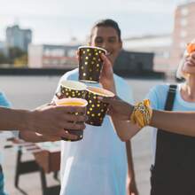 10/20 szt. Czarno-złotych papierowych kubków na imprezę tematyczną, jednorazowe papierowe kubki na imprezę w złote kropki, odpowiednie na przyjęcie urodzinowe, spotkania rodzinne, spotkania klasowe, piknik na świeżym powietrzu