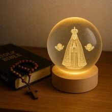Our Lady Of Aparecida 3D Crystal Ball Table Lamp With Wooden Base And USB LED Light - Beis - Ver 4