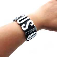 1件朋克风定制字母手镯，宽版PU皮革腕带，DIY个性化定制名字文字手部饰品，耐用、多彩、可爱、俏皮、趣味、卡哇伊、Y2K、时尚、男女通用、休闲、定制、个性化、独特、个性化，送给他的理想礼物，送给她的理想礼物，男友、女友、家人、朋友，女士发饰 - 彩色 - 查看 2