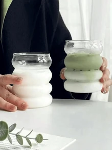 1 pieza Taza con diseño circular de 350ml, taza de vidrio borosilicato con diseño en espiral, taza para té con leche, taza de vidrio corrugada con pajita, taza de agua, taza de café moderna de vidrio, adecuada para uso doméstico y oficina. Taza de vidrio borosilicato, taza de bebida fría estilo nórdico para té con leche, jugo o cerveza, apta para uso doméstico, oficina y uso diario, multiusos, sin olor.