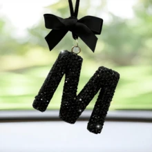 Decoração Pendente com Letra Brilhante com Detalhes de Laço, Acessório Decorativo de Letra Inglesa da Moda para Espelho Retrovisor, Seu Pendente Exclusivo