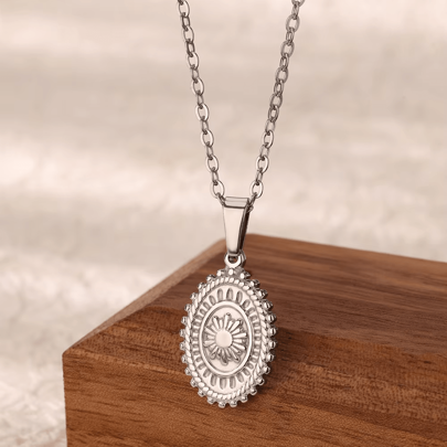 1pc Exquisite Stainless Steel Sun Pendant Necklace For Women Stainless Steel Jewelry Gift