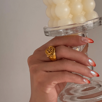 VKHK 1 件优雅 18K 镀金不锈钢 3D 花戒指，适合女性日常佩戴和婚礼，可作为礼物
