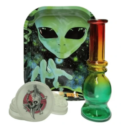 Juego de Accesorios de 3pz con Bandeja de Metal, Grinder fosforescente y Vaso conmemorativo