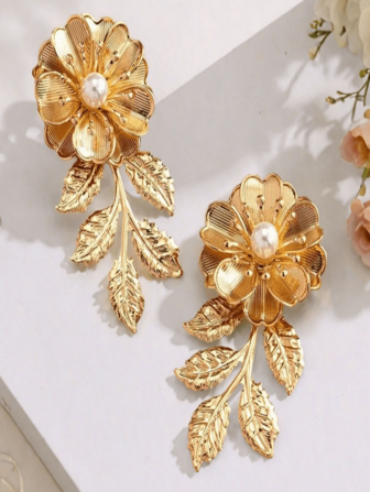 Gold Color Fashionable Floral & Leaf Shaped Exaggerated 3D Stud Earrings