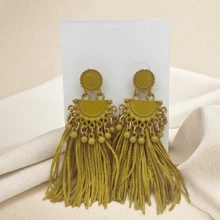1 par de nuevos pendientes minimalistas y de moda de metal con borlas multicolor para mujeres