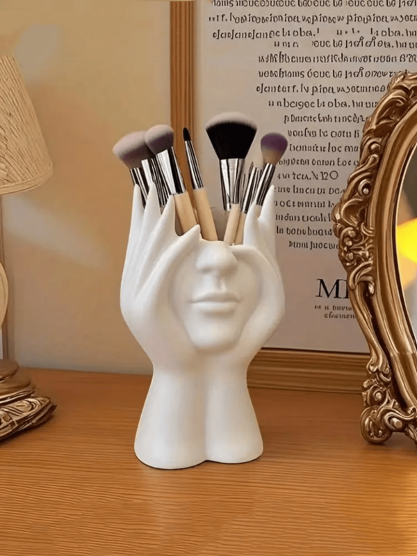 1pc Creative Human Body Art Styling Office SuppliesDesktop Multi Functional Storage Pen Holder Makeup BrushHolder Decorations,Back To School,School Supplies,Pencil Case,Pencil Pouch,School Bag