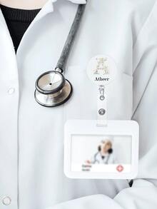 Customed Badge Reels With Metal Belt Clip, Personalized Last Name A-Z Initial Badge Scroll With Name,Retractable ID Badge Holder | Holder Reel For Hanging Name Tags,ID Card,Key Cards,Keychain,ID Business Card Holder,Badge Holder, ID Card Holder | Perfect Gift For Family, Friends, Colleagues, Couples, Girlfriends, Back To School,Creative Holiday Gift