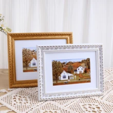 1 Peça de Moldura de Foto Vintage com Relevo Dourado - Estilo Europeu Retangular, Estúdio Fotográfico, Decoração de Corredor Doméstico, Combinação de Artesanato Clássico Europeu e Moderno, Adequada para Decoração Doméstica, Decoração de Quarto, Decoração de Mesa