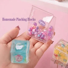 纳米泡泡胶带玩具 - 纳米史莱姆挤压和吹泡泡，多用途纳米泡泡胶，DIY纳米双面胶带套装，节日、返校季送给孩子的最佳礼物 - 彩色 - 查看 4