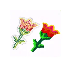 20 قطعة من قالب الخرزة المنصهرة 5مم قالب مسمار خرزة منصهرة بلاستيك نمذجة حيوان شفاف للحرف اليدوية، قالب خرزة جديد مع أوراق ملونة سلسلة المفاتيح وحائط الرقبة، مناسب للأطفال فوق 5 سنوات لصنع لعب وحرف DIY. لون الملحقات عشوائي.