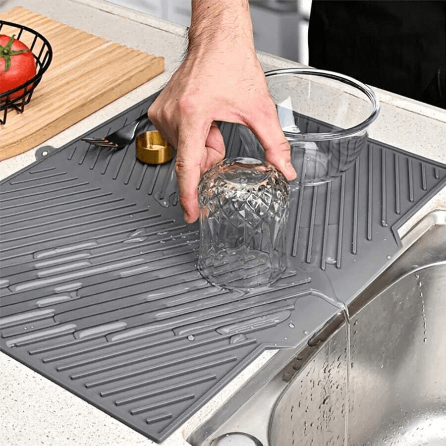 Sleek Grey Durable Silicone Kitchen Counter Mat & Dish Drainer Pad, Multi-Purpose Heat-Proof Non-Skid Surface Protector, Contemporary Style For Efficient Water Drainage & Organizing Sink Area, Protects From Scratches & Spills