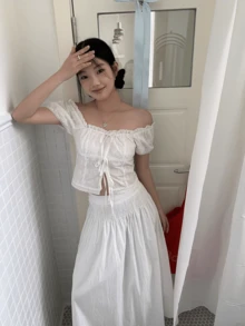 2025 新款女式白色露肩设计衬衫，时尚法式简约风格上衣