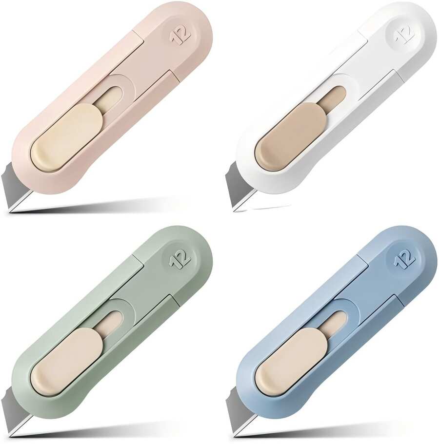 4 Pack Cute Mini Retractable Box Cutters Multi Color Green Blue White Pink Ergonomic Grip Portable Utility Knives Sharp Blades For Cardboard Packages Crafts Scrapbooking Art Painting Office Home Holiday Gifts Christmas Stocking Stuffers Birthday Halloween Envelope Opener - 彩色 - 查看 1