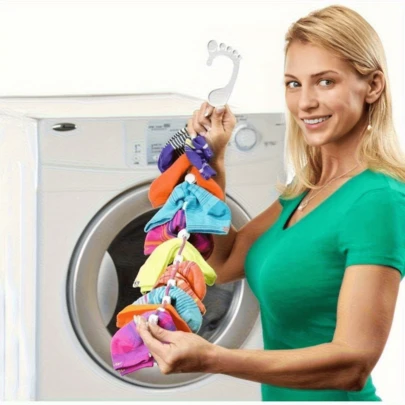 2 paquets d'outils de lavage de chaussettes, organisateur, pinces et verrous faciles pour apparier les chaussettes sans liens, sacs ou séparateurs pour une efficacité de lavage quotidien, un soin doux du tissu, portable, durable, ensemble multi-pack pour dortoirs, salles de sport, foyers familiaux, organisateur de placard compact, tri rapide et appariement sécurisé, prévention des chaussettes perdues, allègement de la charge de lavage, compatible avec divers styles de chaussettes, cadeau idéal pour le nettoyage de printemps et la préparation des fêtes