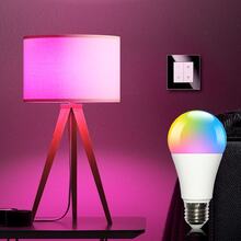 1 个智能无线灯泡，85-265V，RGB 变色，APP 控制，适用于家庭卧室装饰照明或氛围照明
