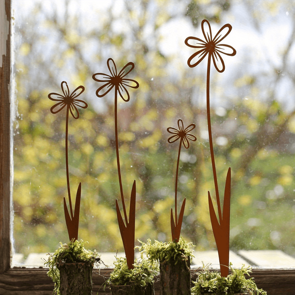 4 Stücke rostige Metallblumen Pfähle - verrostete Garten Yard Kunst, dekorative Rasenzugaben, Outdoor Metall Pflanzen Deko für Terrasse, Rasen & Garten, Terrassen Dekorationen