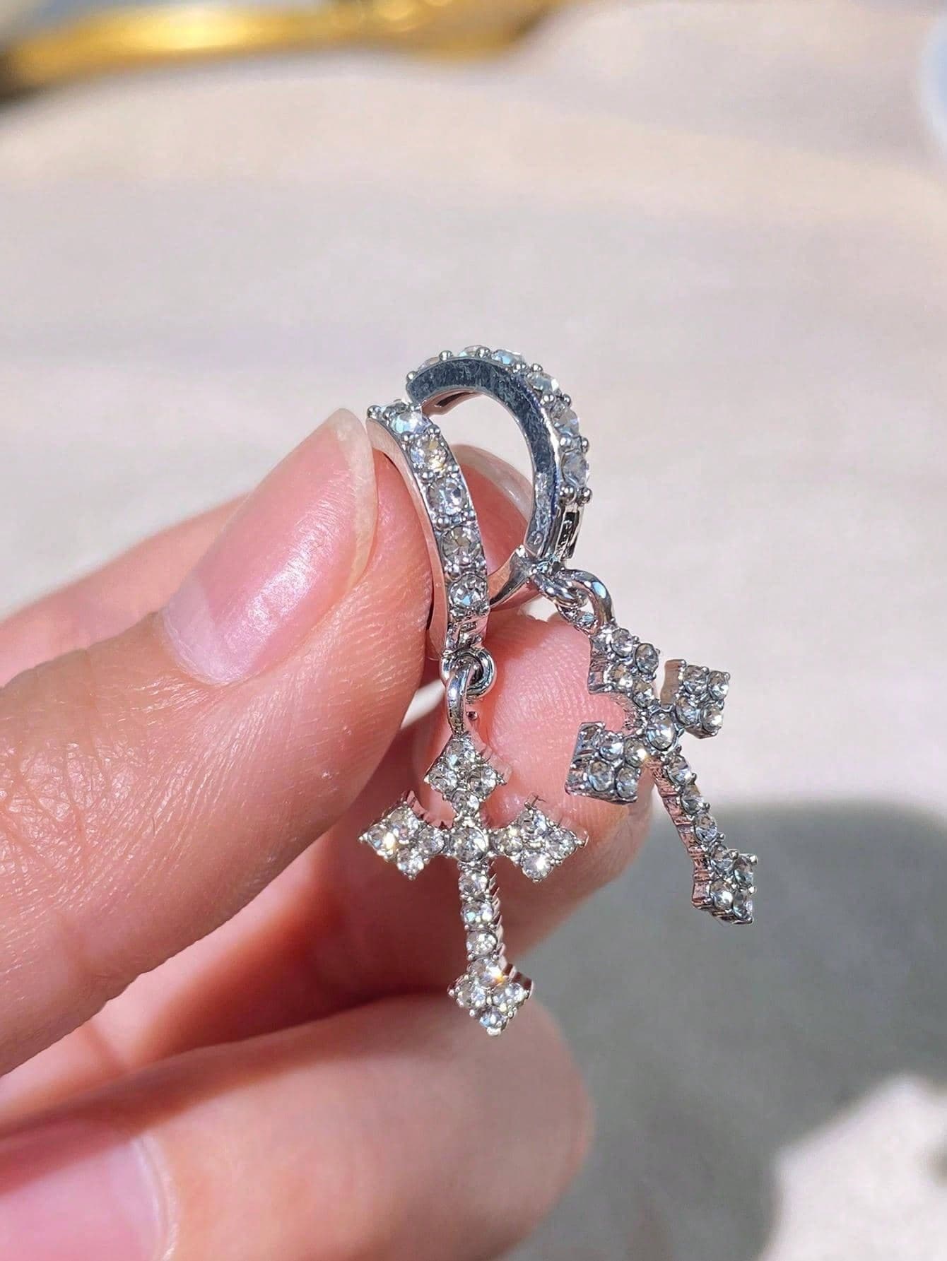 1pc Rhinestone Embellished Rhinestone Cross Earrings, Niche Design, Sophisticated & - Silver - View 1