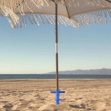 Hak na parasol plażowy, widełki podstawy parasola plażowego, wkładka do parasola plażowego, plastikowy hak na parasol z czterema widełkami, ręcznik/czapka/ubrania/aparat fotograficzny/okulary przeciwsłoneczne/torba, odpowiedni na plażę i kemping