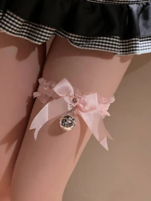 1 音乐节装扮甜美少女羽毛珍珠鸭嘴夹时尚节日风侧脸高级感发夹女头饰蕾丝喇叭领